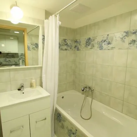 Velence Spa Lake Apartman * Velence