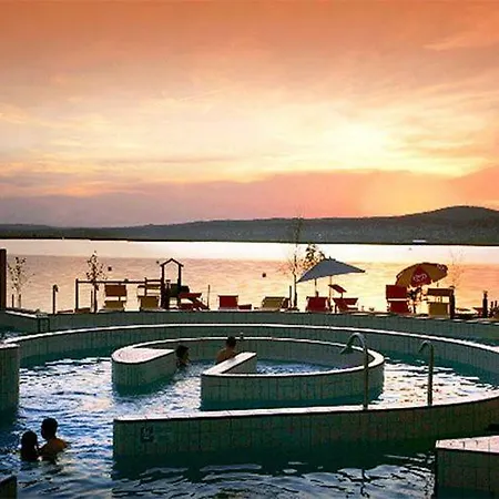 Velence Spa Lake Apartman Apartamento